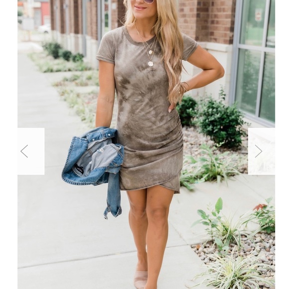 NWOT pink lily boutique dress - Picture 2 of 3